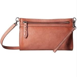 NWT! Frye Reed wristlet/crossbody in Dusty Rose